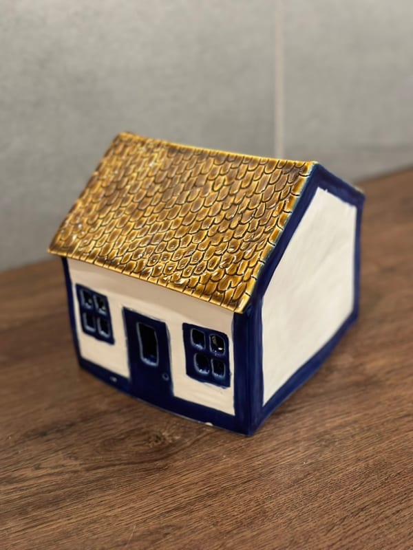 portuguese house bookend