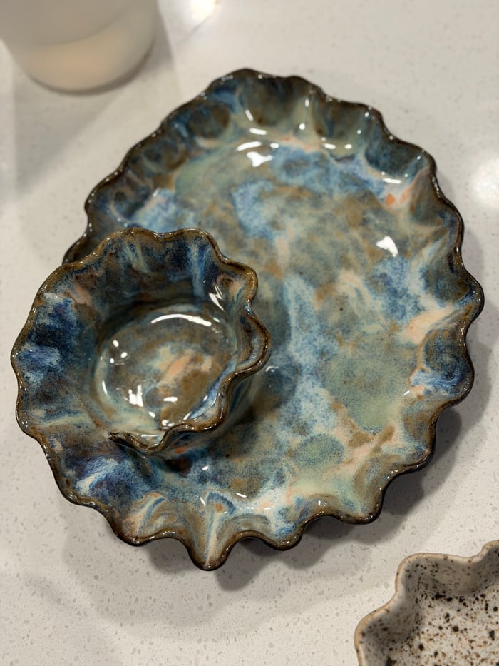 wavy-rimmed spiral chip and dip plates — view 2