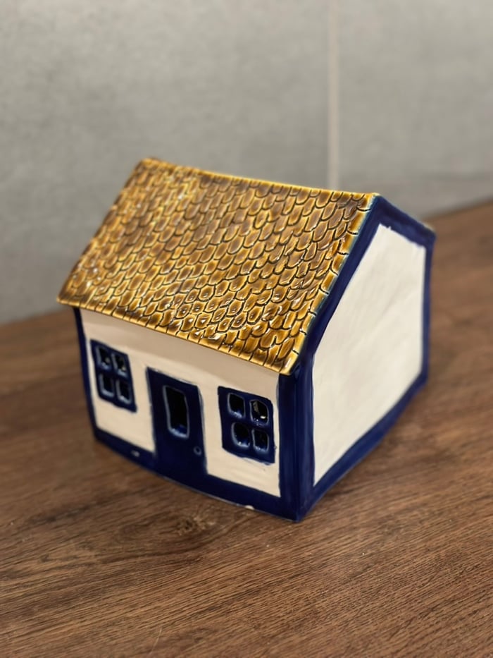 portuguese house bookend — view 1