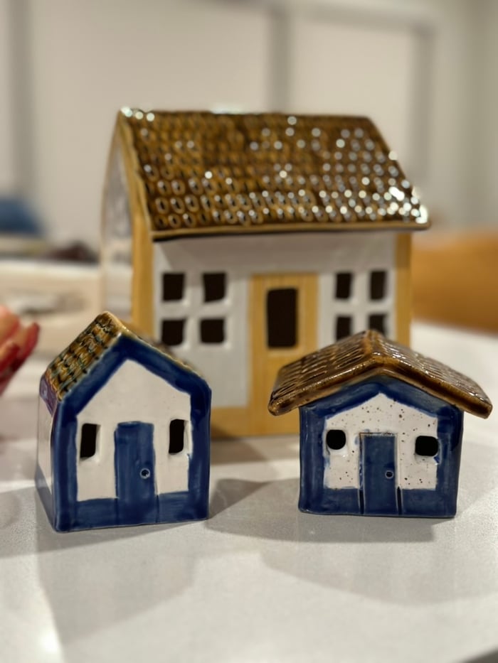 portuguese house bookend — view 3